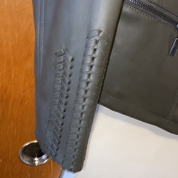 🫒 NWT Alfani Petite Olive Green Moto Jacket/Blazer - Picture 3 of 9